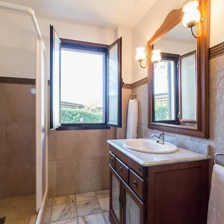 House Ibipozo Near Bolera Reservoir * Cuenca (Jaen)